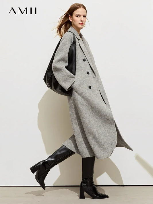 Eleganter Damen-Trenchcoat mit Gürtel – lässig und französisch inspiriert für den Frühling