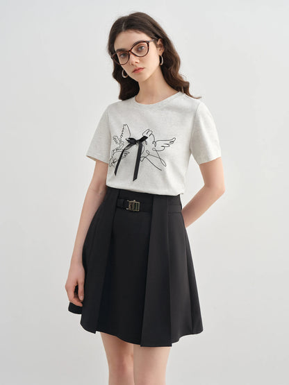 Plus Size Damen T-Shirt mit 3D-Schleife & Vogelmotiv – Sommerliches Kurzarmshirt mit abstraktem Print