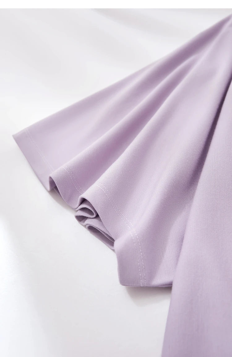 Damen T-Shirt mit elastischen Flare-Ärmeln und Perlen-Stickerei im minimalistischen Stil