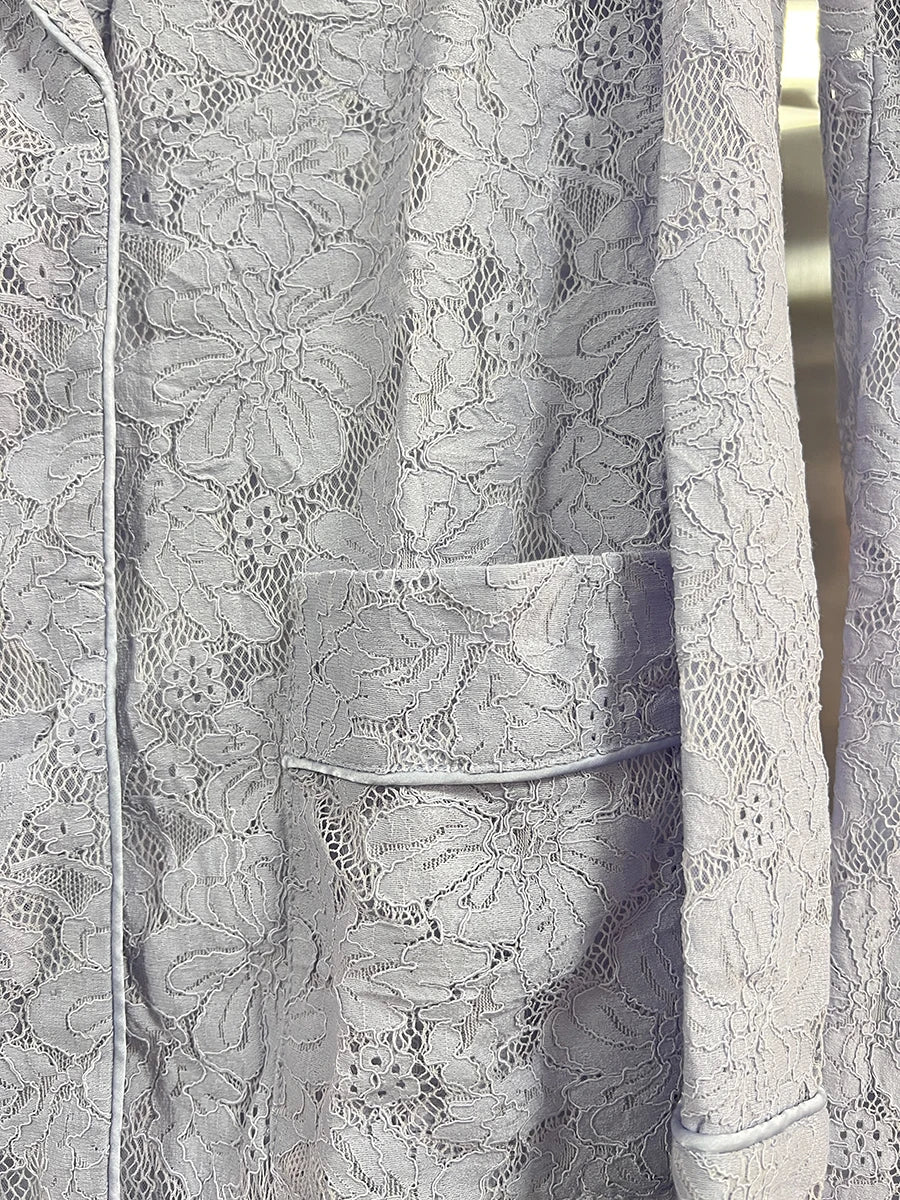 Schulterfreies ärmelloses Damenkleid mit 3D-Blumen und Patchwork-Design – figurbetont und modisch mit Reißverschluss.