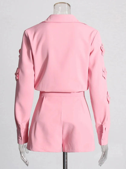 Minimalistischer Damen-Blazer mit Schalkragen, langen Ärmeln und Patchwork-Taschen – modisch und elegant
