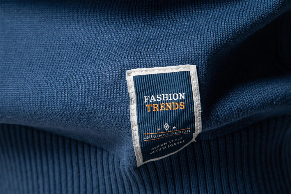 Herren Pullover aus massiver Baumwolle mit Rundhalsausschnitt und klassischem Design