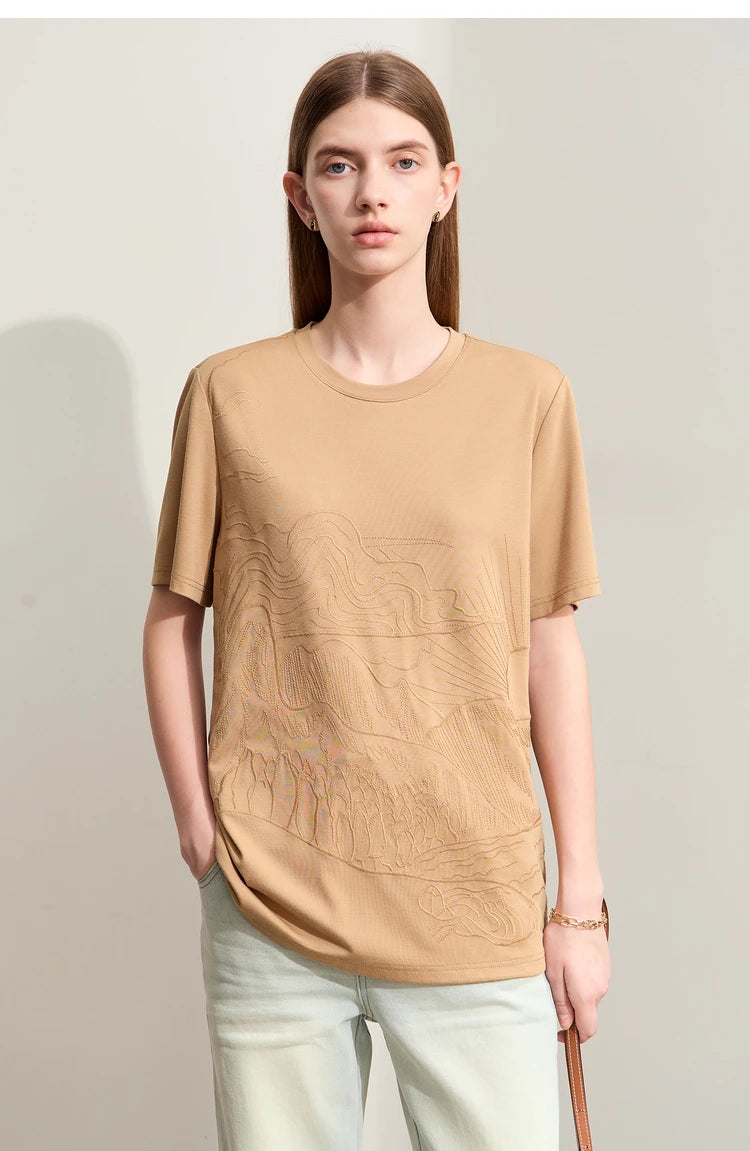 Damen T-Shirt mit minimalistischer Stickerei im lässigen Stil für den Sommer