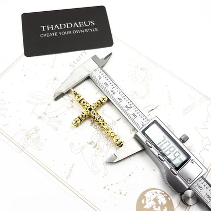 Damen-Charm-Anhänger Kreuz reich verziert mädchenhaft Vintage aus Sterlingsilber