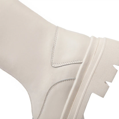Damen Stiefelette aus Leder, hellbeige, Reißverschluss am Schaft und gerippter Absatz