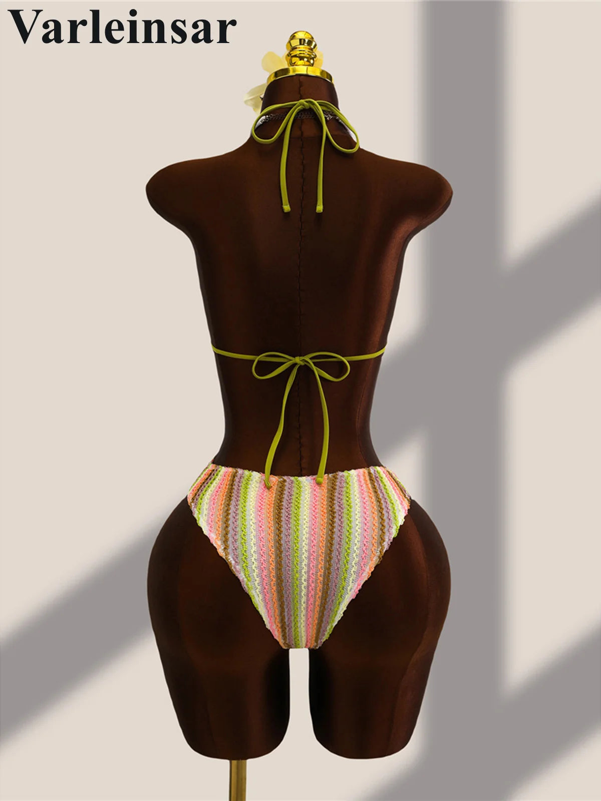Damen Badeanzug gestreift bunt Neckholder Cut-Out hoher Beinausschnitt Monokini