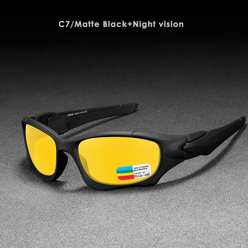 Sonnenbrille mit matter schwarzer Fassung und gelben, gespiegelten Gläsern