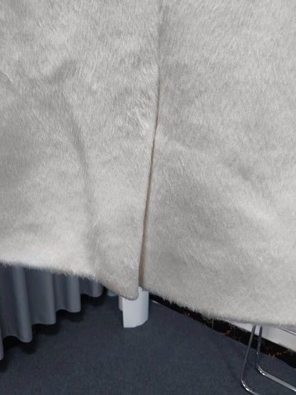 Damenjacke mit Kontrastfarben und Stickerei – Lässige, offene Kurzjacke mit langen Ärmeln