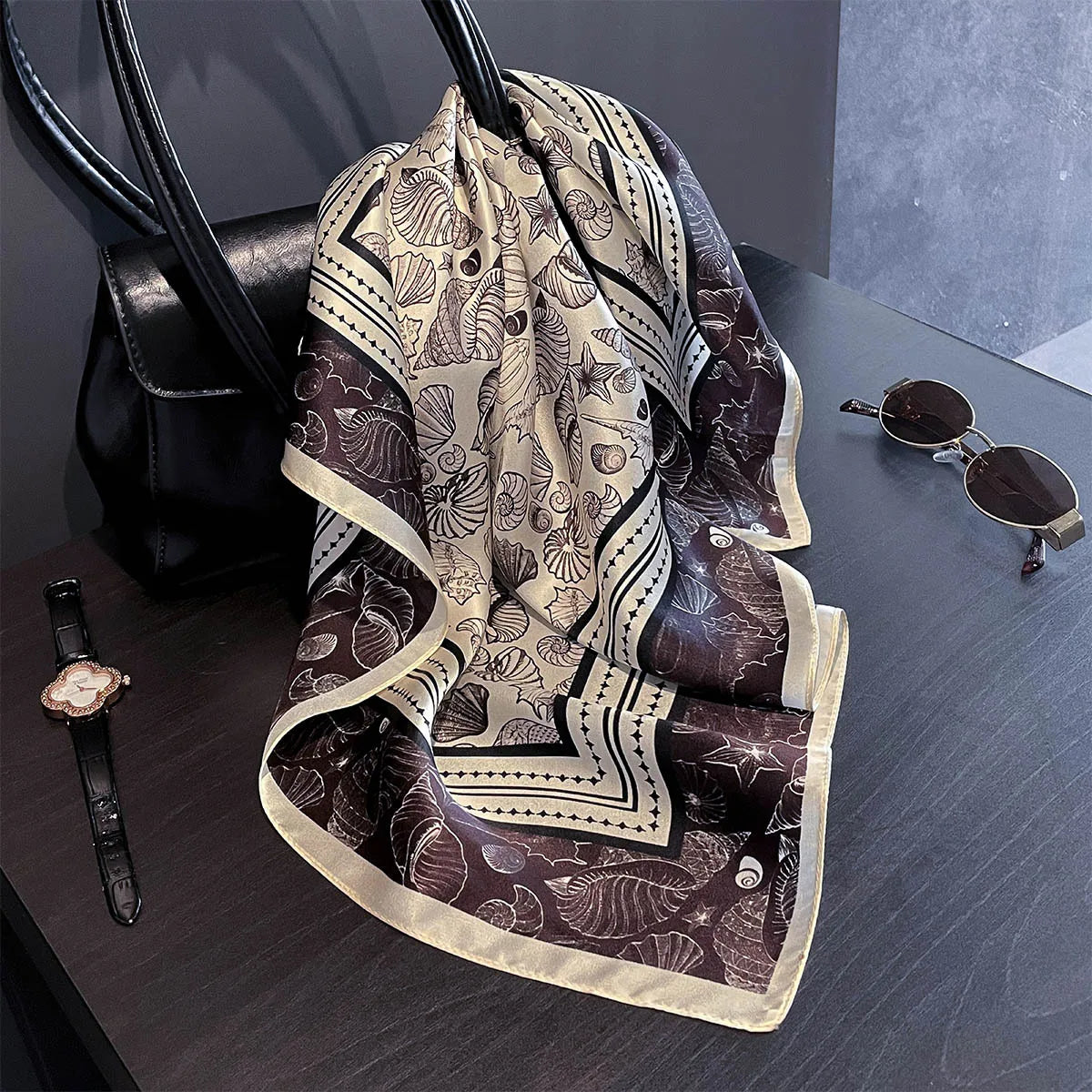 Damen Seidensatin Schal quadratisch Blumenprint Kopftuch Bandana Hijab I