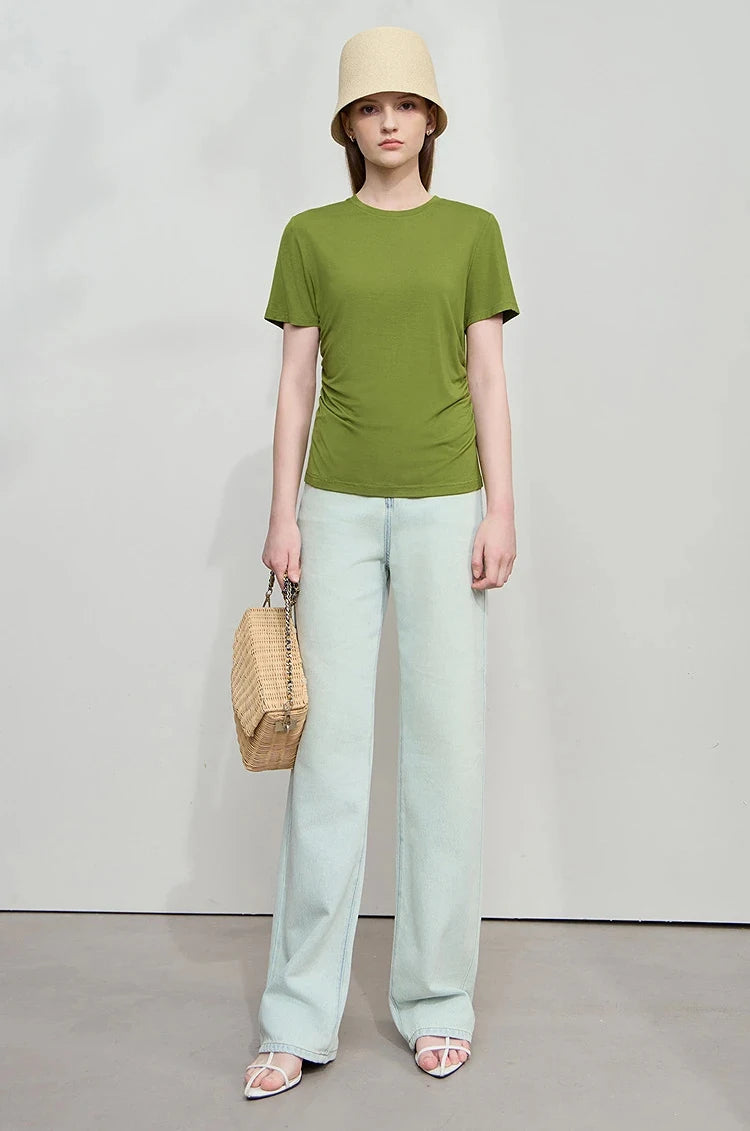 Damen Sommer-T-Shirt im minimalistischen Stil mit schmalem O-Ausschnitt und kurzen Ärmeln