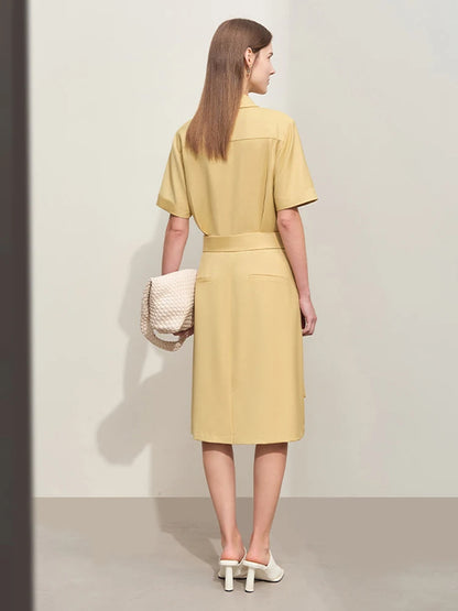 Elegantes Damen Kleid Im Safari Stil Mit Reverskragen