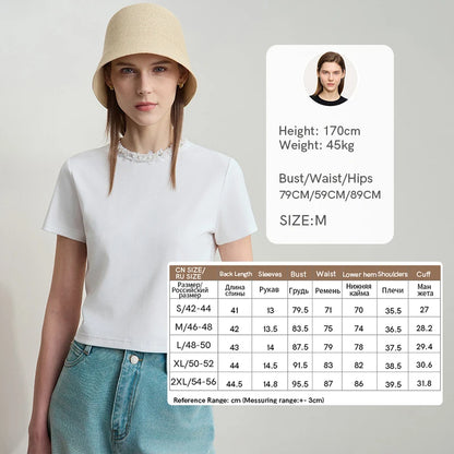 Damen Kurz-T-Shirt im minimalistischen Stil mit elastischen Perlen und Pailletten-Dekoration