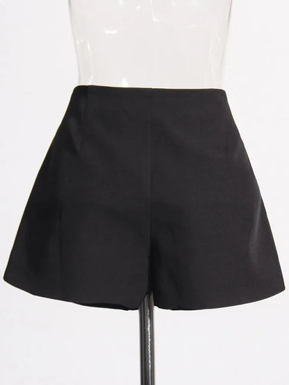 Ärmelloses Damenkleid mit quadratischem Ausschnitt und Applikationen – elegantes, rückenfreies Design mit hoher Taille