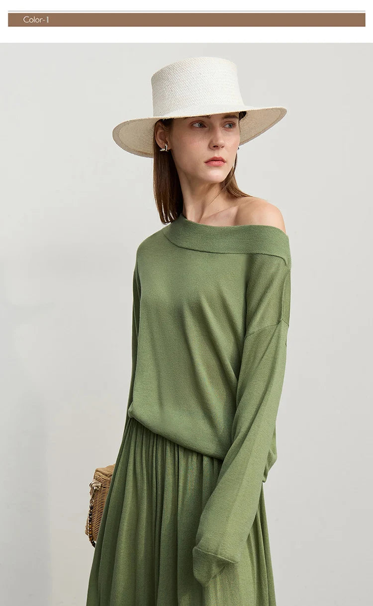 Grüner Schulterfreier Strickpullover mit langen Ärmeln, lockerem Sitz und gerafftem Saum