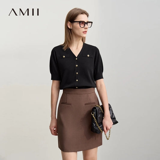 Damen-Strickjacke mit V-Ausschnitt, kurzen Ärmeln, goldenen Knöpfen und Brusttaschen, schwarz
