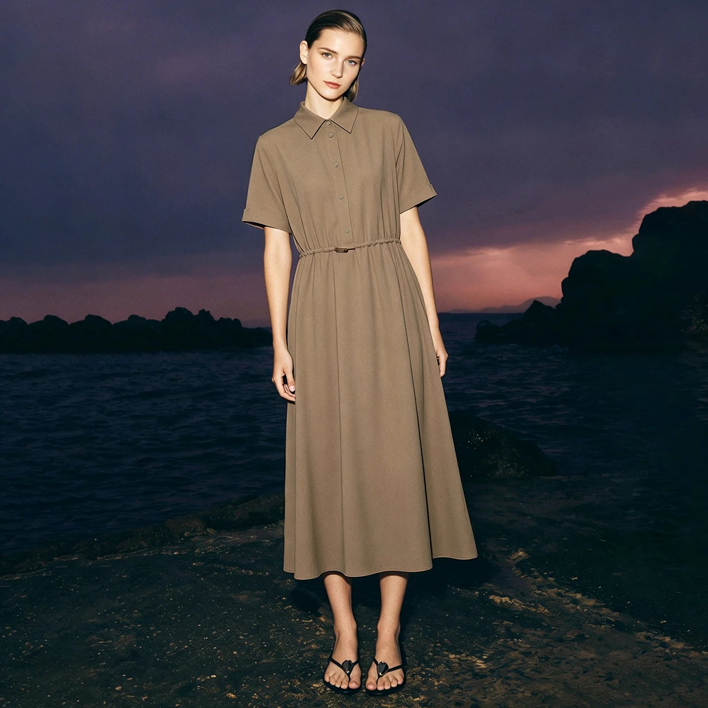Elegantes Damenkleid Mit Reverskragen Und Kordelzug Für Ihr Büro