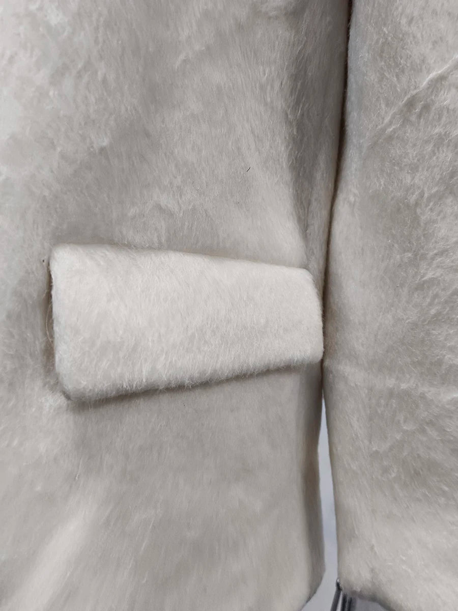 Elegante Damenjacke mit Reverskragen und langen Ärmeln – luxuriöses Patchwork-Design mit Taschen