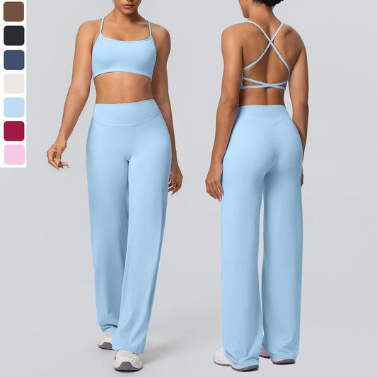 Yoga-Set mit Sport-BH und weiter Hose, hellblau, gekreuzter Rücken mit Trägern