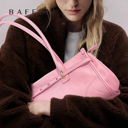 Rosa Saffiano-Crossbodytasche mit Riemen, Frontfach und goldenen Details