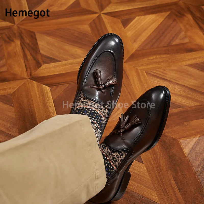 Herren-Loafer aus Leder mit Quasten-Detail und gemustertem Einsatz, dunkel