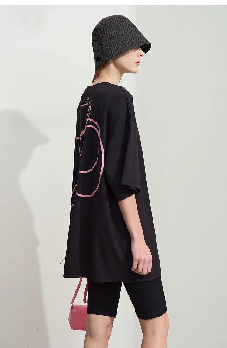 Damen T-Shirt aus ultraloch Stretch-Baumwolle mit Buchstaben-Bowknot-Aufdruck