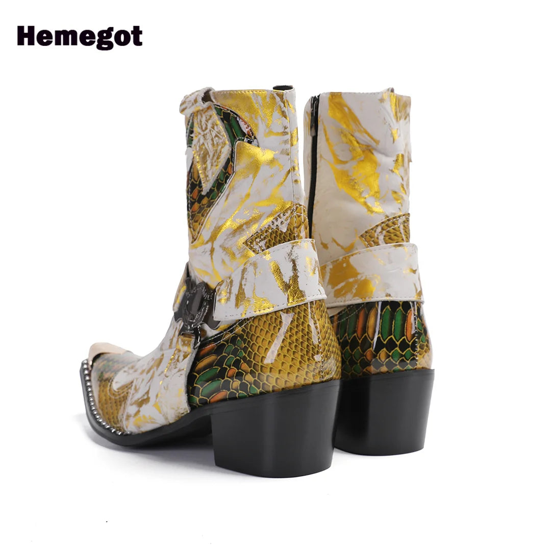 Herren-Stiefelette mit spitzer Kappe, gold-weißes Schlangenmuster und Blockabsatz