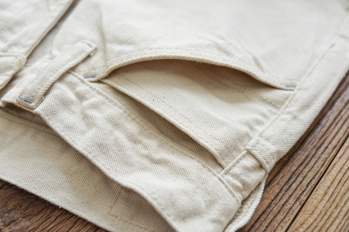 Herren Jeans aus Selvedge Denim mit hohem Bund und regulärer Passform