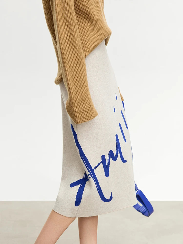 Damen-Wollrock, hellgrauer Midi mit geradem Schnitt, blauem abstraktem Print