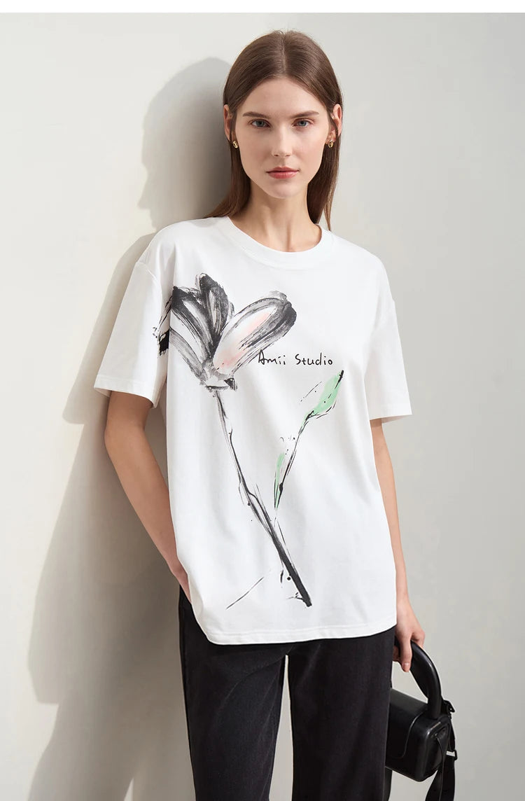 Damen T-Shirt im Minimalismus-Stil mit O-Neck und coolen Ink-Art Print