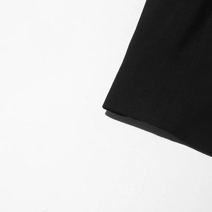 Minimalistisches Damen-Kleid mit Reverskragen, langen Ärmeln und hohem Bund – Patchwork-Design und lockere Passform