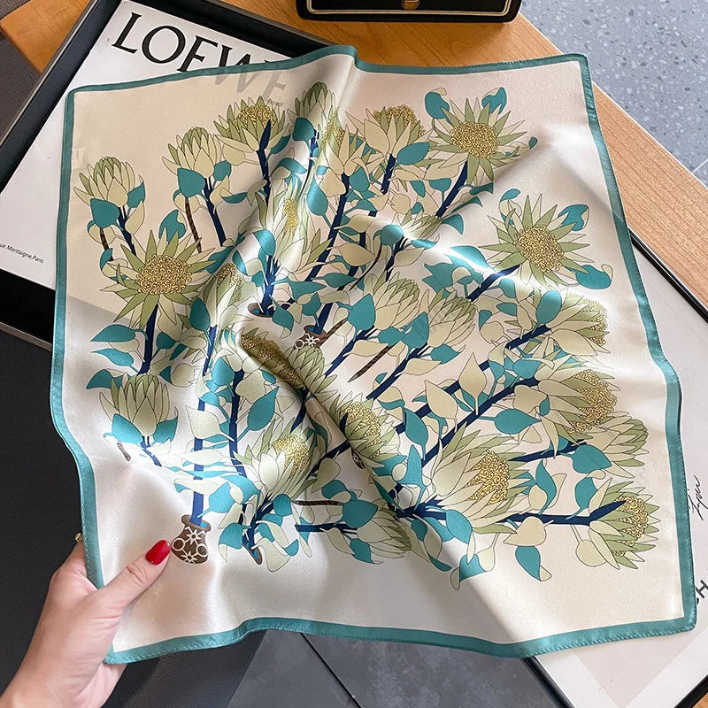 Damen Seidenschal 53cm quadratisch floral Halstuch Bandana Haarband hochwertig