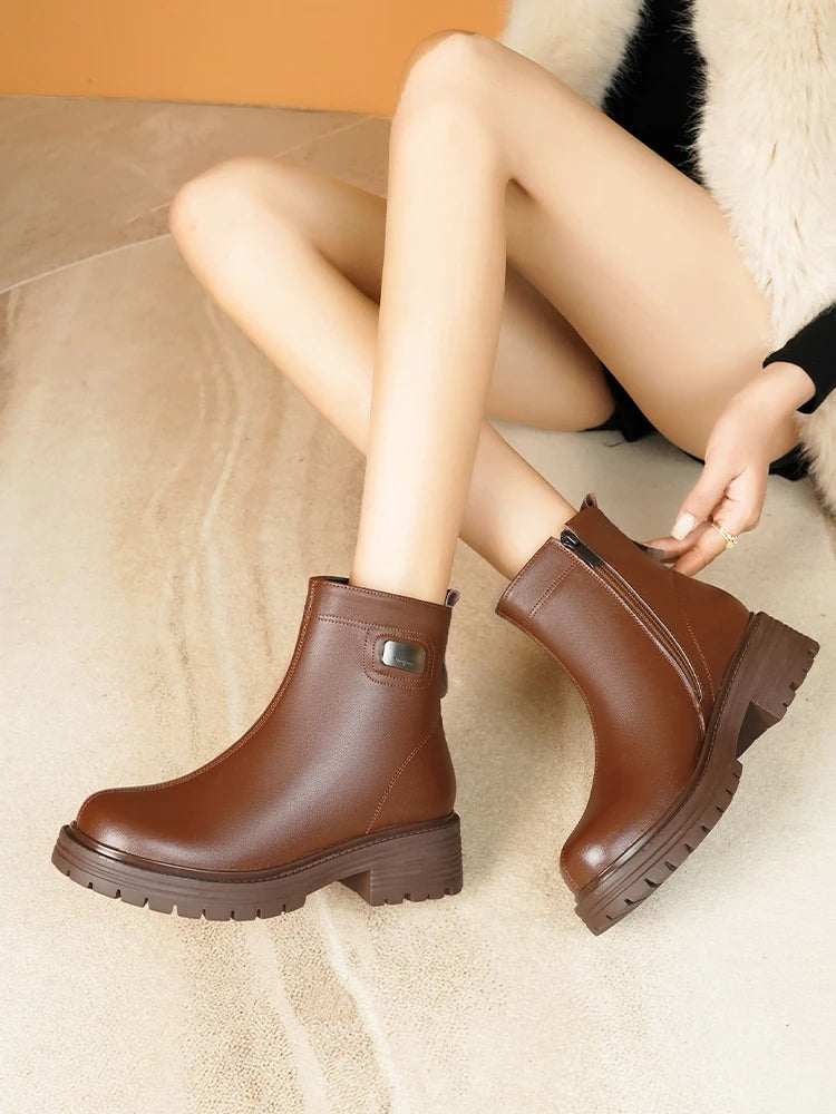 Damen-Snowboots aus braunem Leder mit Wollfutter, seitlicher Einstieg und Profil