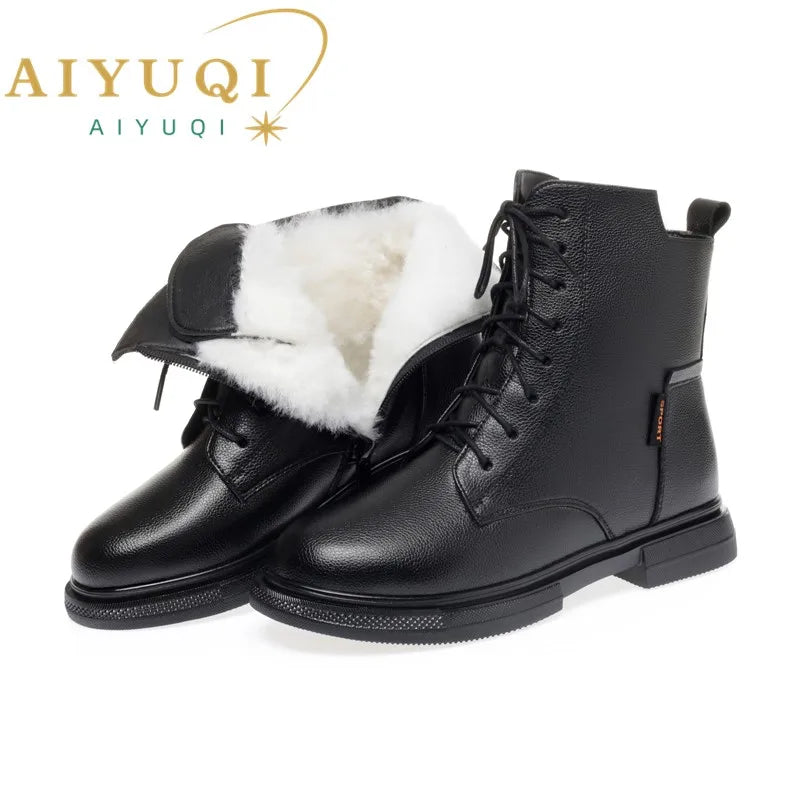 Schwarze Winterstiefeletten aus Leder mit Schnürung und warmem Wollfutter