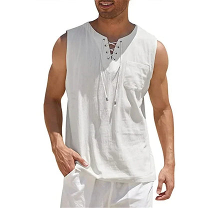 Ärmelloses Herren-Strickoberteil mit Rundhalsausschnitt und Hohldesign – ideal für den Sommer.
