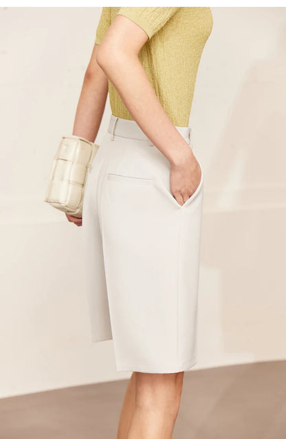Damen Shorts im minimalistischen Stil mit hoher Taille für das Büro