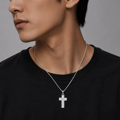 Kreuzanhänger aus 925 Sterling Silber an Kette, kleines glänzendes Kreuz