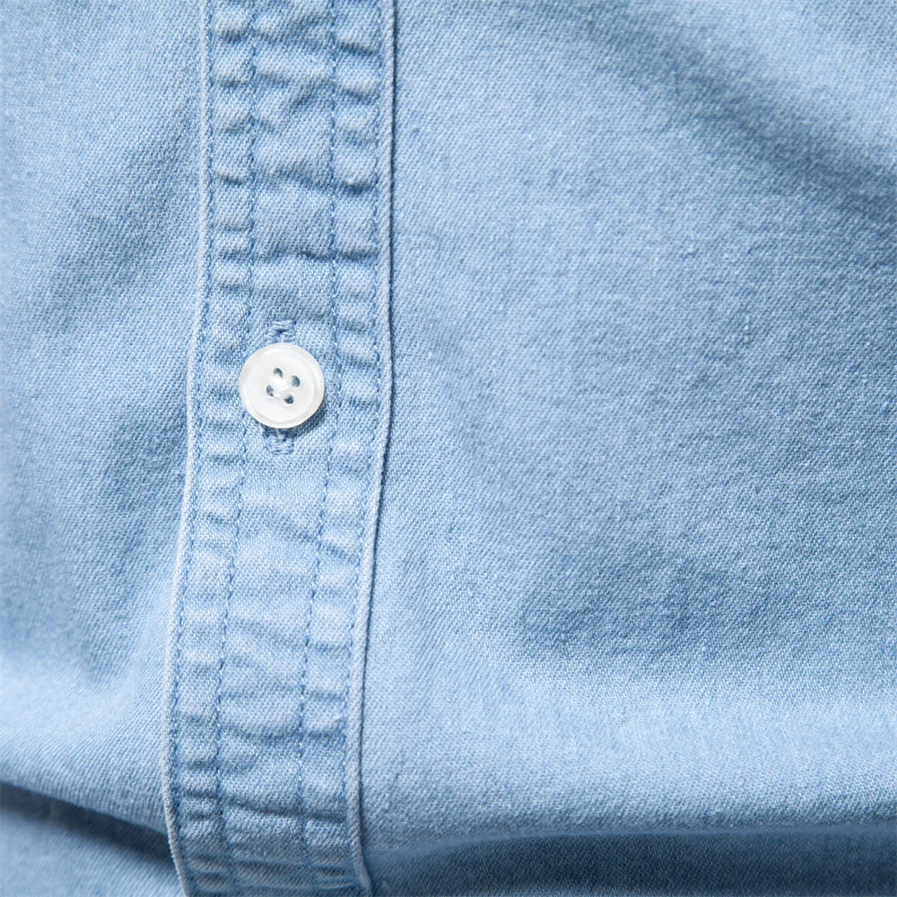 Herren Denim Hemd aus Baumwolle mit doppelten Taschen im Casual Design