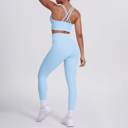 Damen-Fitness-Set: hellblaues High-Waist-Set mit gepolstertem Sport-BH und gekreuzten Trägern