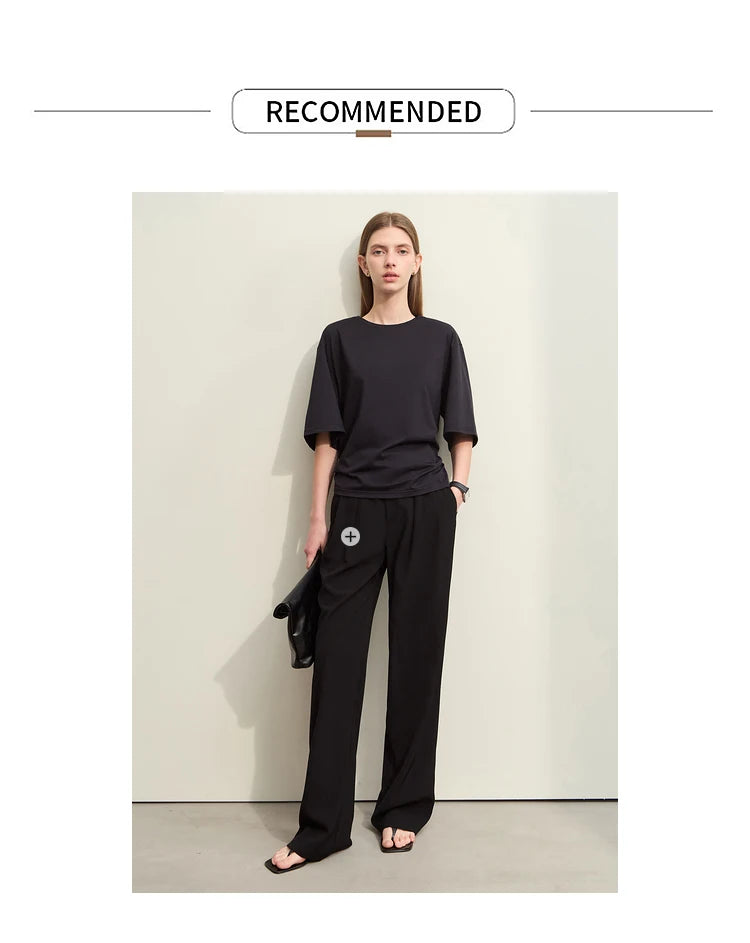 Damen T-Shirt im minimalistischen Stil aus leichtem elastischen Baumwollstoff