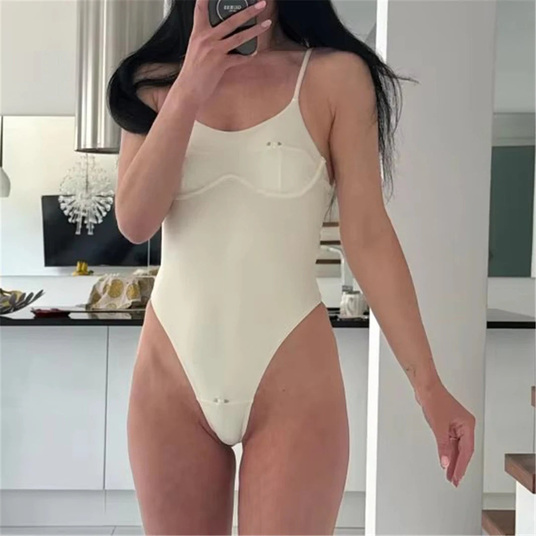 Damen-Badeanzug Cut-Out Bügel Micro-Tanga Weste gepolstert
