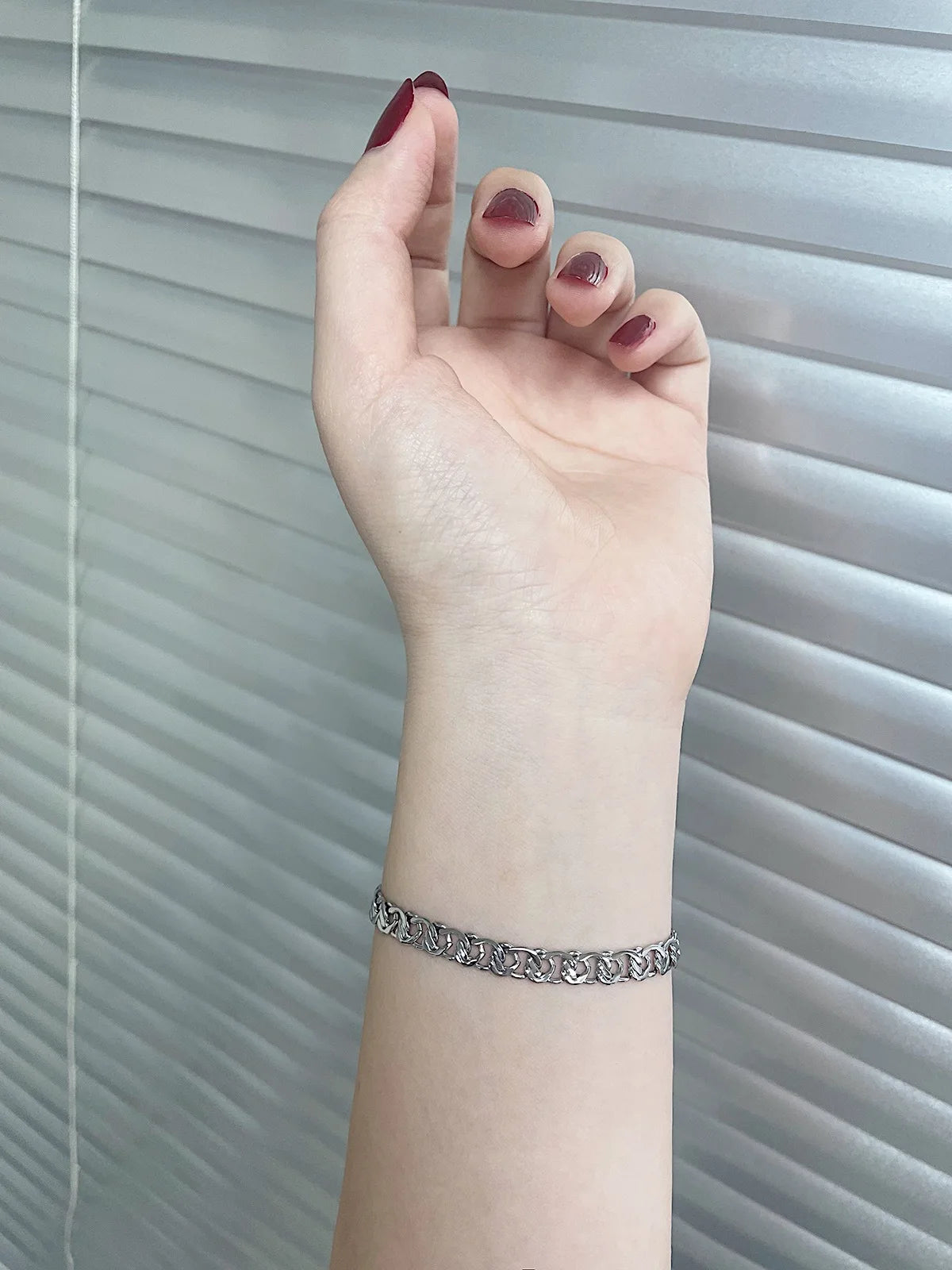 Damen-Gliederarmband gedreht aus Titanstahl