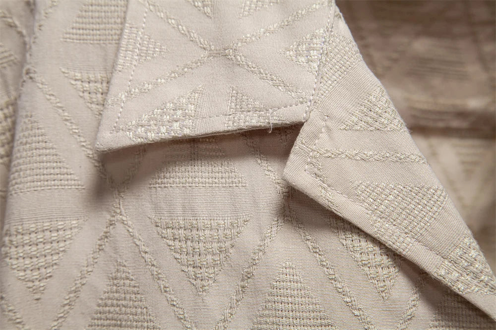Herren Kurzarmhemd aus 100 Prozent Baumwoll-Jacquard mit lässigem Umlegekragen
