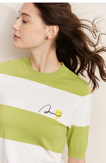 Damen Sommer-T-Shirt im Minimalismus-Stil mit gestreiftem Lächeln-Gesicht