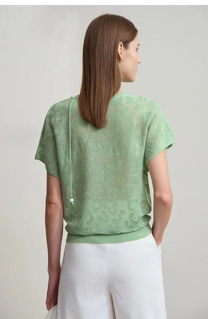 Damen-T-Shirt hellgrün, kurze Ärmel, hinten mit Jacquard-Blumenmuster, lockerer Schnitt