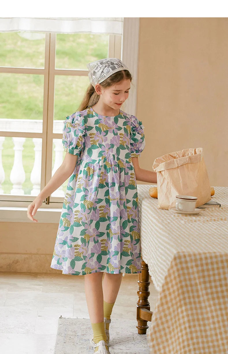 Kurzes Mädchen-Kleid mit Puffärmeln und Cheongsam-Design, Patchwork aus Gaze in Lila-Blau, mit Perlenknöpfen – für Kinder von 3 bis 12 Jahren.
