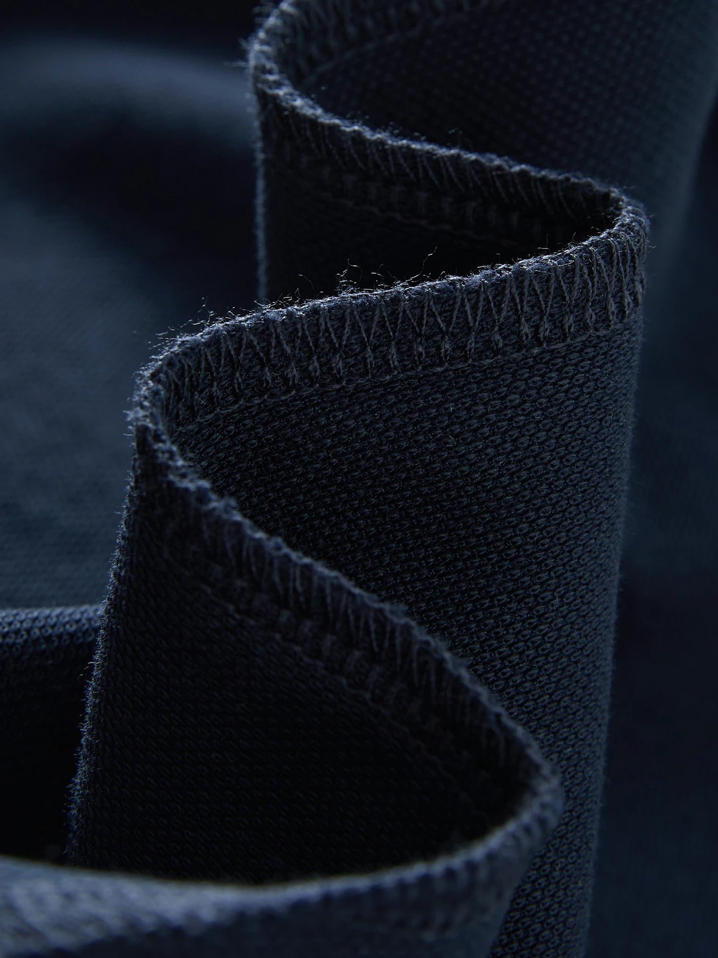 Ärmelloses Damen-Top aus reiner Baumwolle mit Wellenmuster und Perlendetails – atmungsaktiv und elegant in Blau