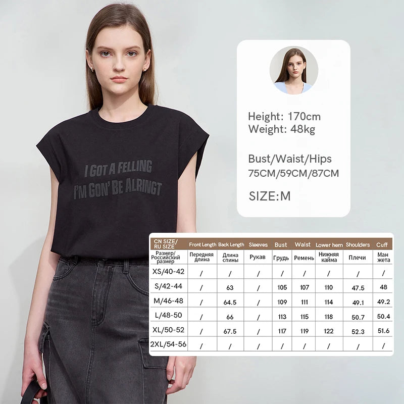 Damen T-Shirt aus Baumwolle mit lässigem O-Ausschnitt und breiten Schultern