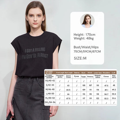 Damen T-Shirt aus Baumwolle mit lässigem O-Ausschnitt und breiten Schultern