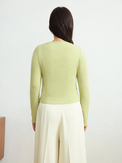 Kurzarm-Bluse mit Spitzenstickerei und Hohldesign – ideal für den Sommer und den Büroalltag