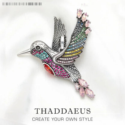 Kolibri-Anhänger aus Sterlingsilber 925, mehrfarbig mit türkisfarbenen und pinken Steinen